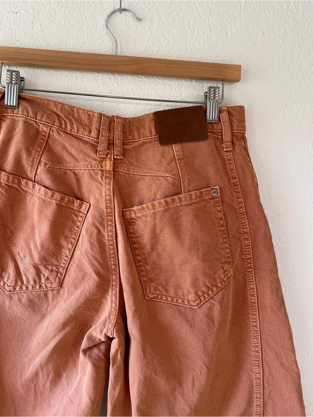 We The Free good luck mid rise barrel jeans / ginger root colorway / size 25 - Picture 8 of 8